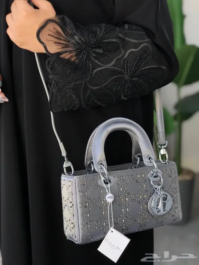 كشخة نسائية مع شنط Diior طبق اصل شنطة ماركة عالمية مع ملحقات 41