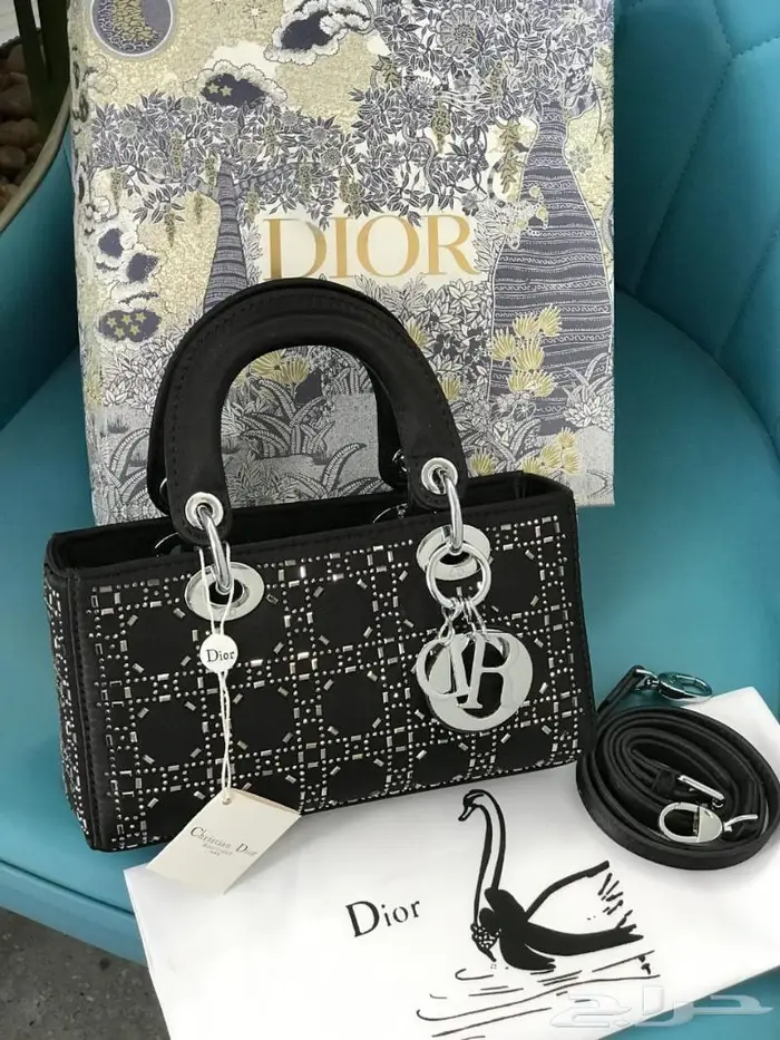 كشخة نسائية مع شنط Diior طبق اصل شنطة ماركة عالمية مع ملحقات 47
