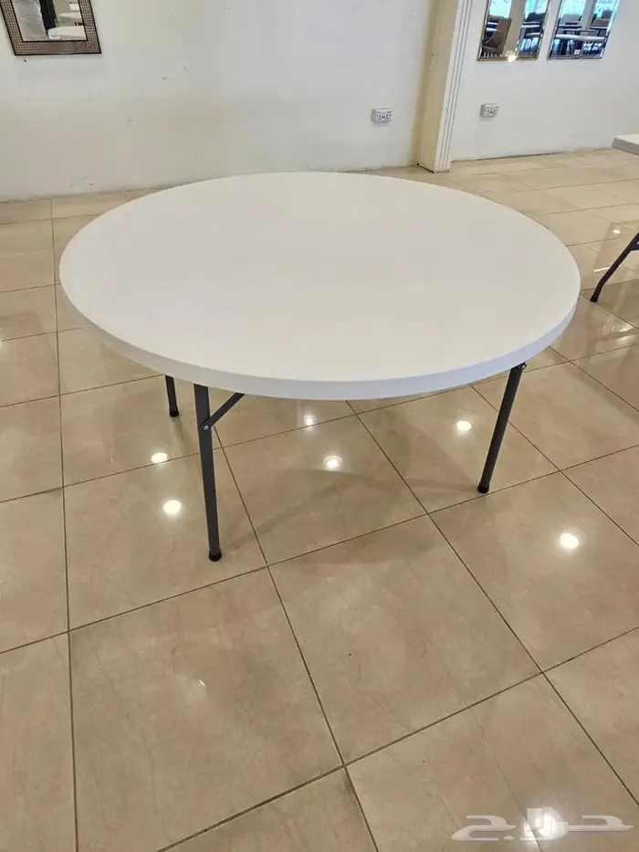طاولات فايبر وكراسي 17