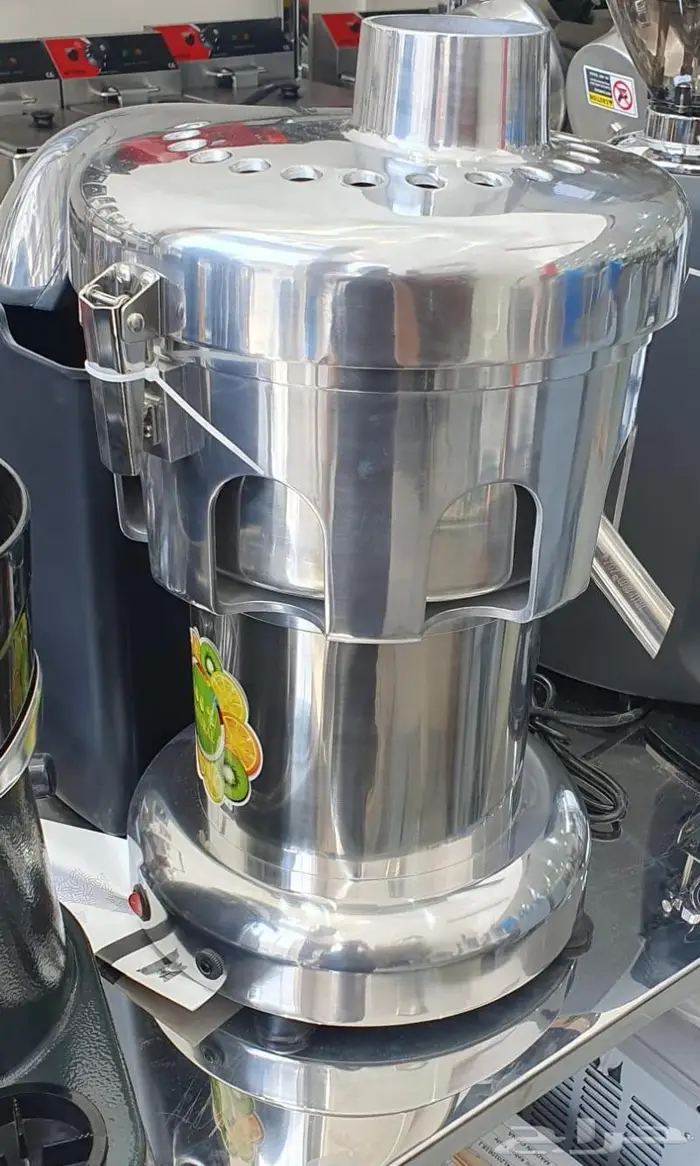 جميع معدات المطاعم وتجهيزات ثلاجات مكينة قهوة 45