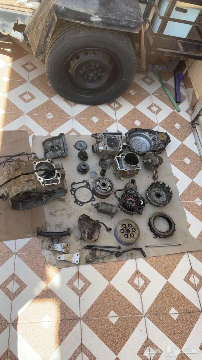 للبيع قطع دباب z400 3