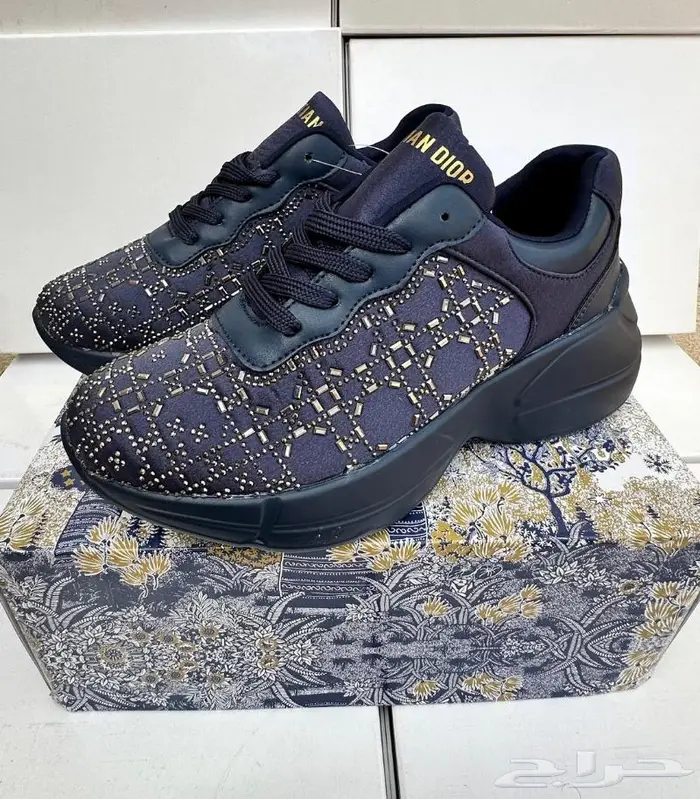 كشخة نسائية مع شنط Diior طبق اصل شنطة ماركة عالمية مع ملحقات 5