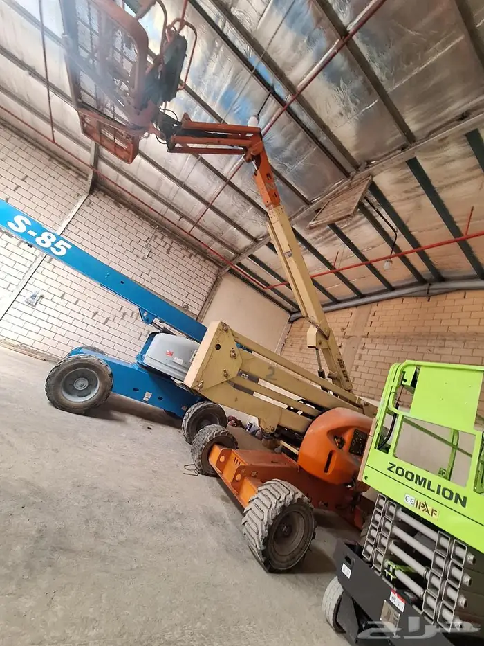 تأجير معدات الرفع سقائل كهرباءوديزل والرافعات الشوكيه - Rent 3