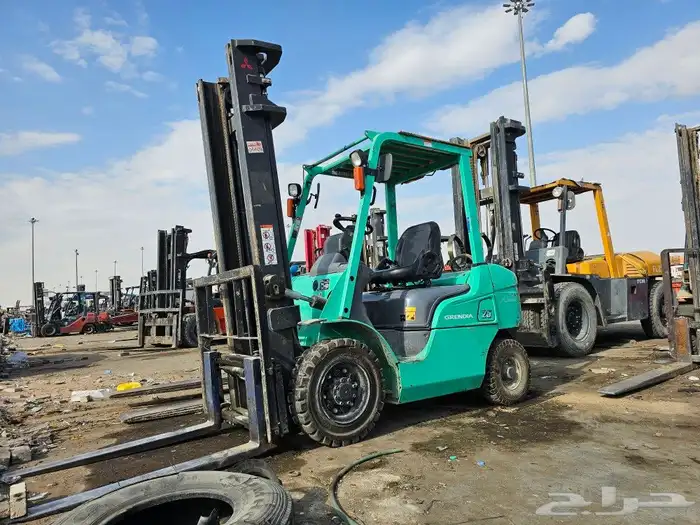 تأجير رافعة شوكيه فوركلفت تأجير رافعه يدوية جاك 5