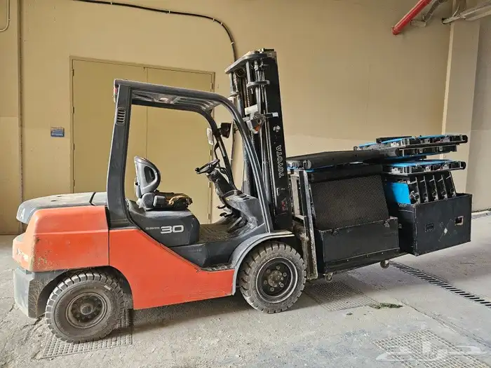 تأجير رافعة شوكيه فوركلفت تأجير رافعه يدوية جاك 1