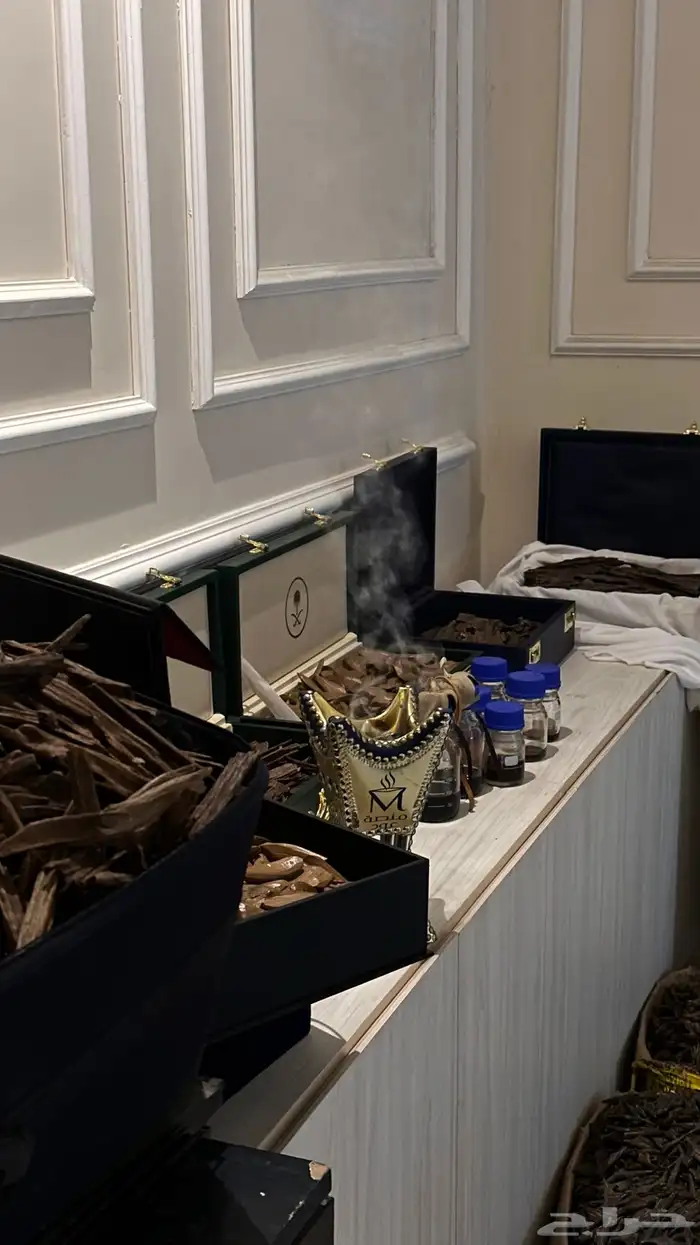 عود طبيعي كفو نوادر ومقتنيات قديمه 12