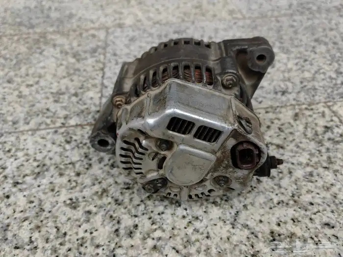 دينمو لاندكروز 2005 ديزل بحالة جيدة 5