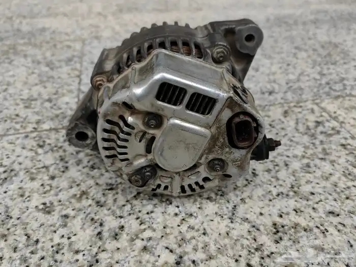 دينمو لاندكروز 2005 ديزل بحالة جيدة 0