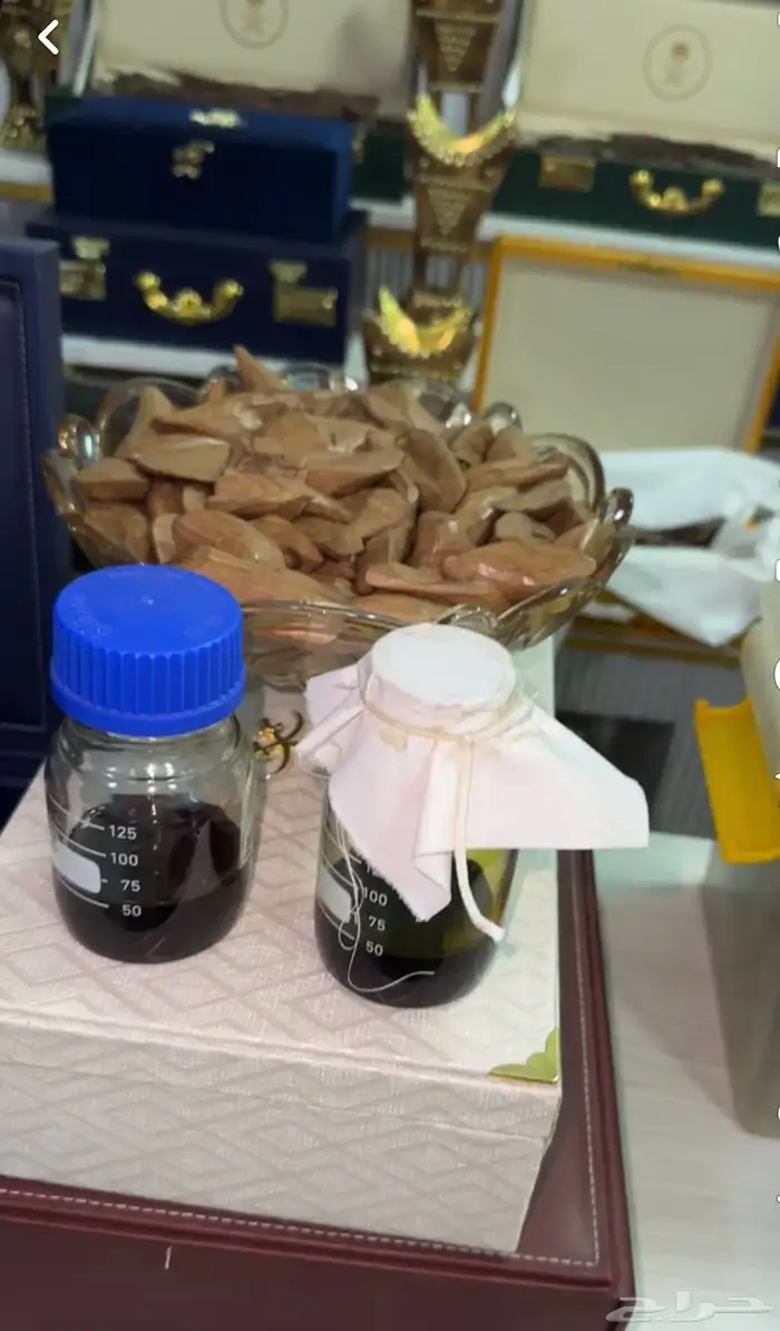 عود طبيعي كفو نوادر ومقتنيات قديمه 1