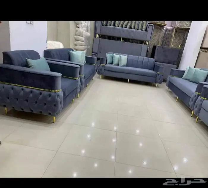 تصفية مصنع كنب خمس قطع 11 شخص ب1700 1