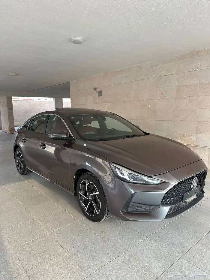 للبيع MG GT موديل 2022 6