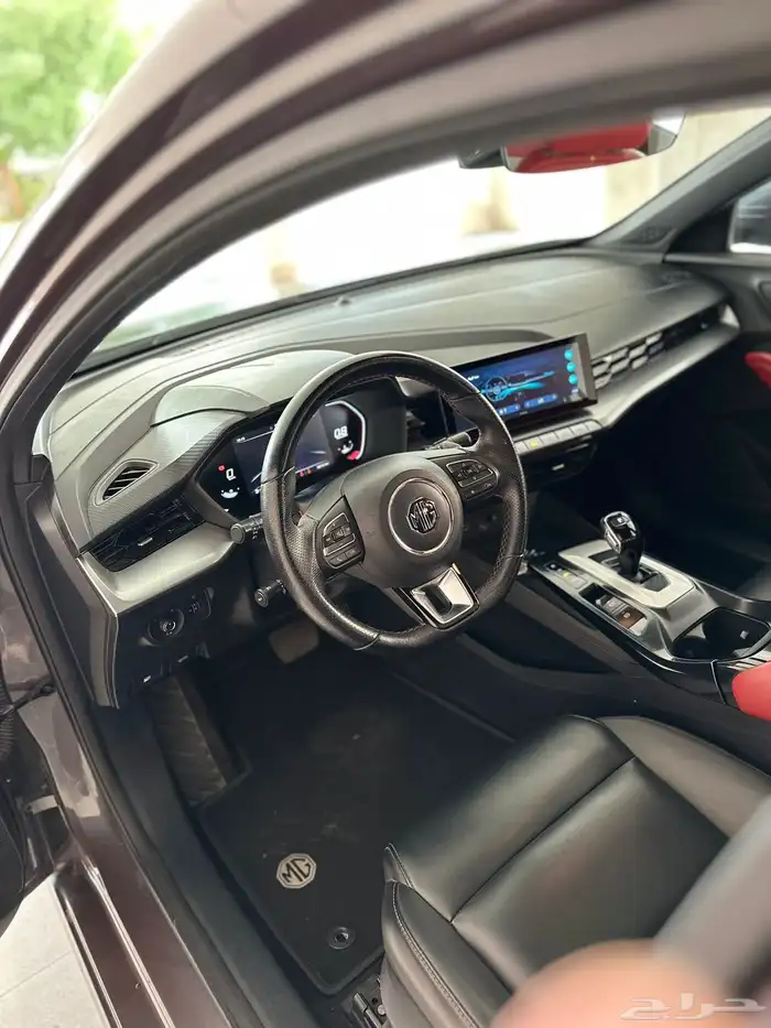 للبيع MG GT موديل 2022 4