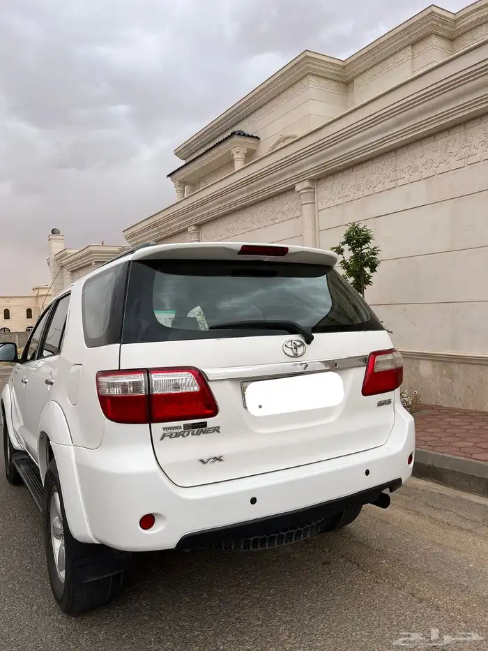 فورتشنر اول مالك 2010 1