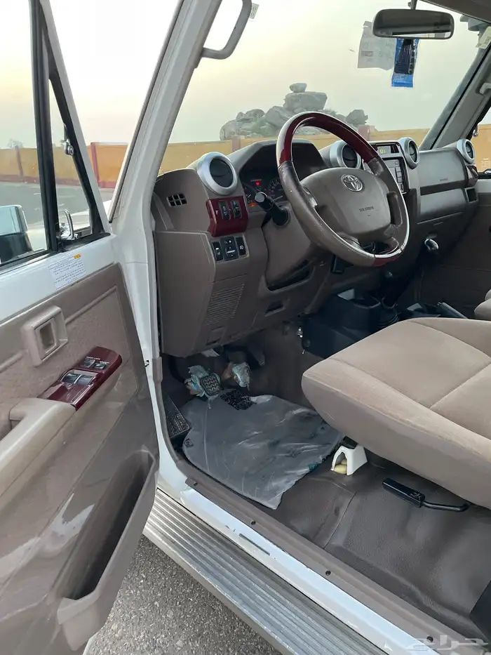 (تمم البيع)شاص ديزل ابيض 2021 ونش دفلك 10