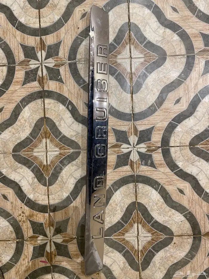 للبيع زيق مسطرة باب شنطه لاندكروزر من 12 الى 15 0