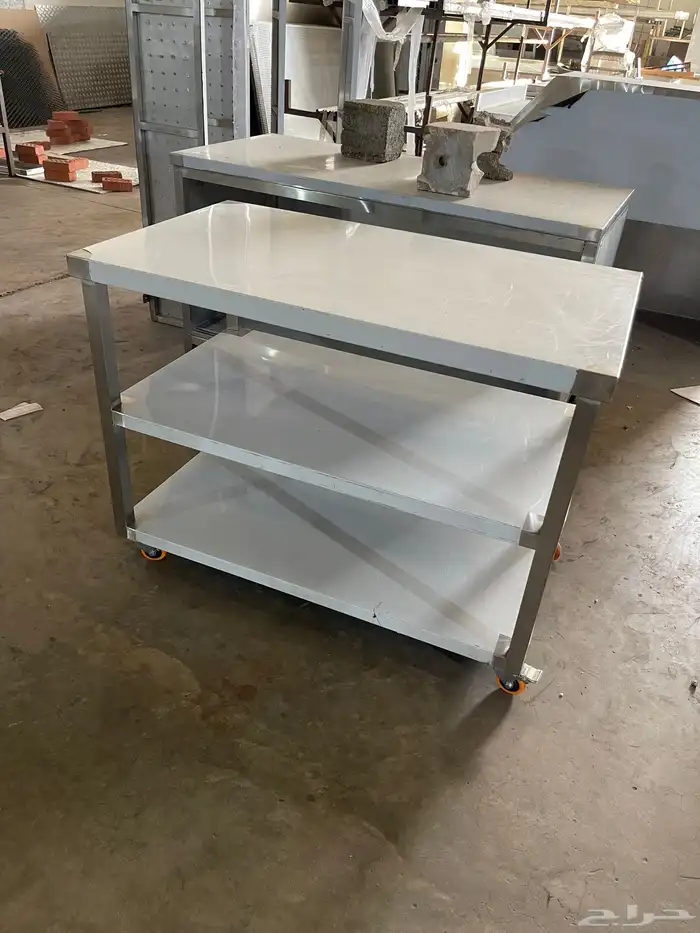 استيل  طاولات  دواليب  استاندات  هودات  ثلاجات  رفوف  مجال 6