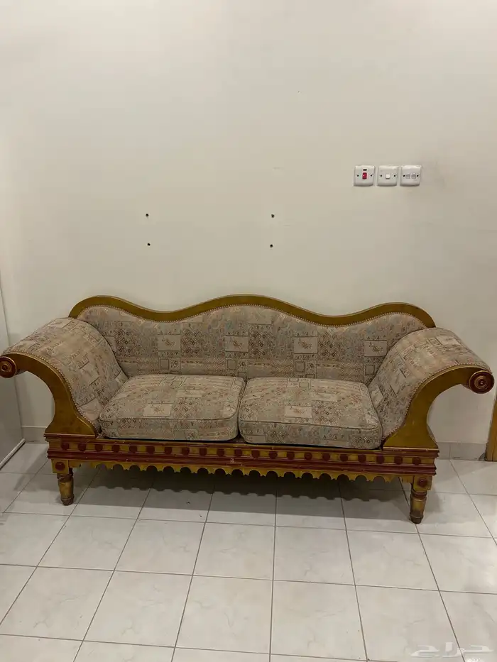 للبيع كنبه هنديه سعرها السابق 7 الاف ريال حاليا ب 700 ريال 0