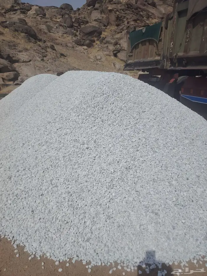خرسانه بحص حجر ابيض لزينة الاحوشه والحدائق تريلا قلاب 11