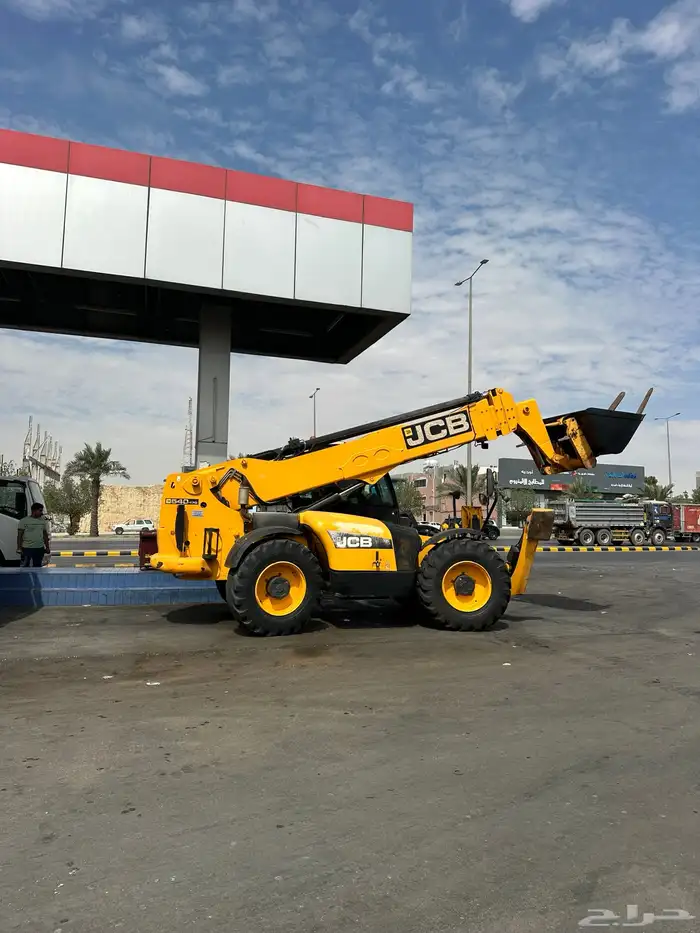 رافعة جي سي تلسكوبي تلي هندر مديل حديث للإيجار شهري يومي 0