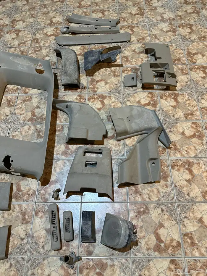 للبيع قطع نيسان باترول فتك 2003 38