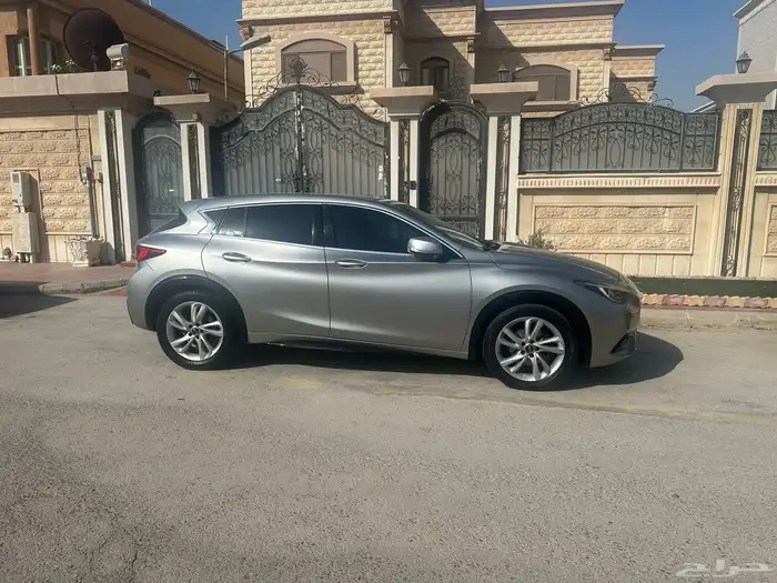 انفنتي Q30 2018 1