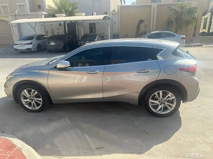 انفنتي Q30 2018 5