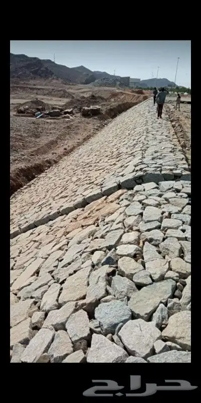 معلم حجرر وتليوس 8