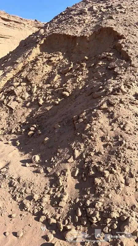 جميع المواد موجود رمل ..دفان ردميات ..بسكورس ..صبيز..زفلت 4