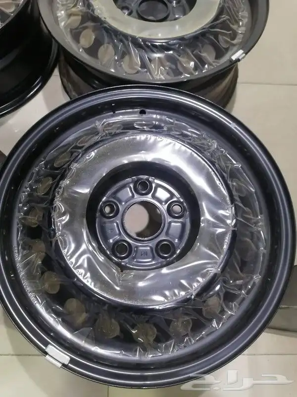 جنوط كامري سوح بلد اصلي مقاس 16 تركب الى موديل 2025 3