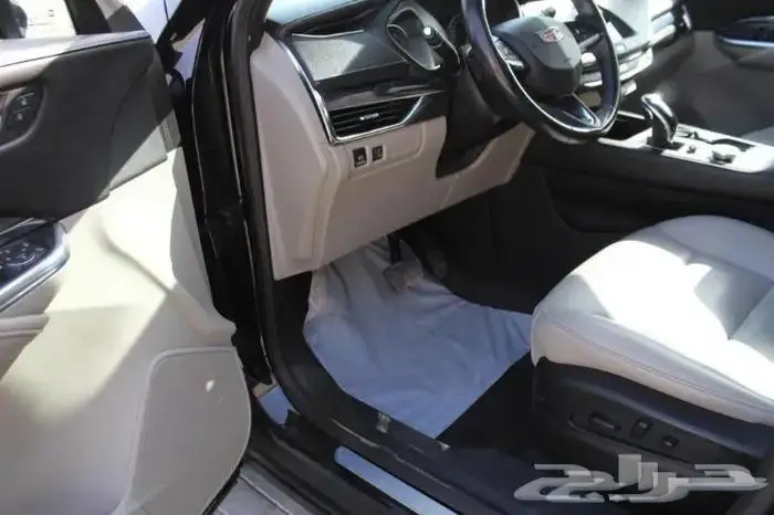 للبيع كاديلاك XT4 2020 سعودي 12