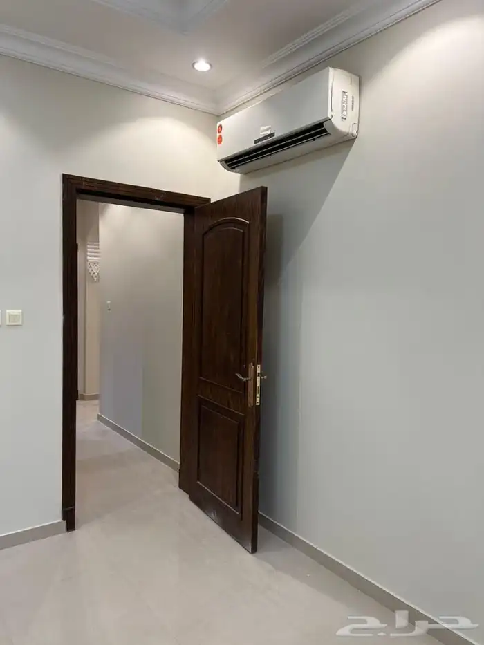 شقه للبيع حي هجر 4