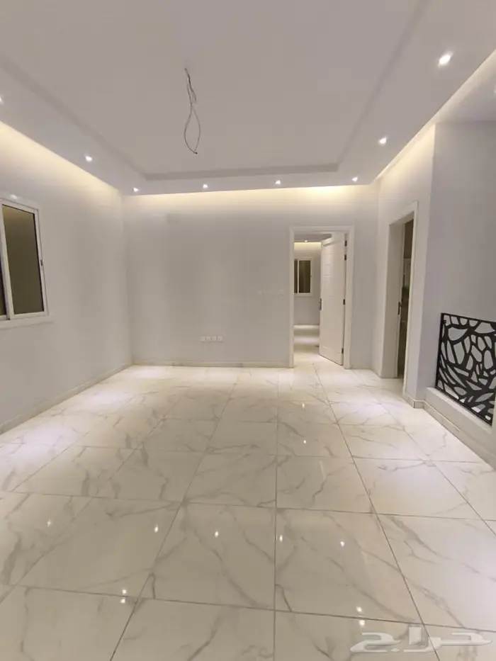 فيلا فاخره للبيع بحي السعيد 13