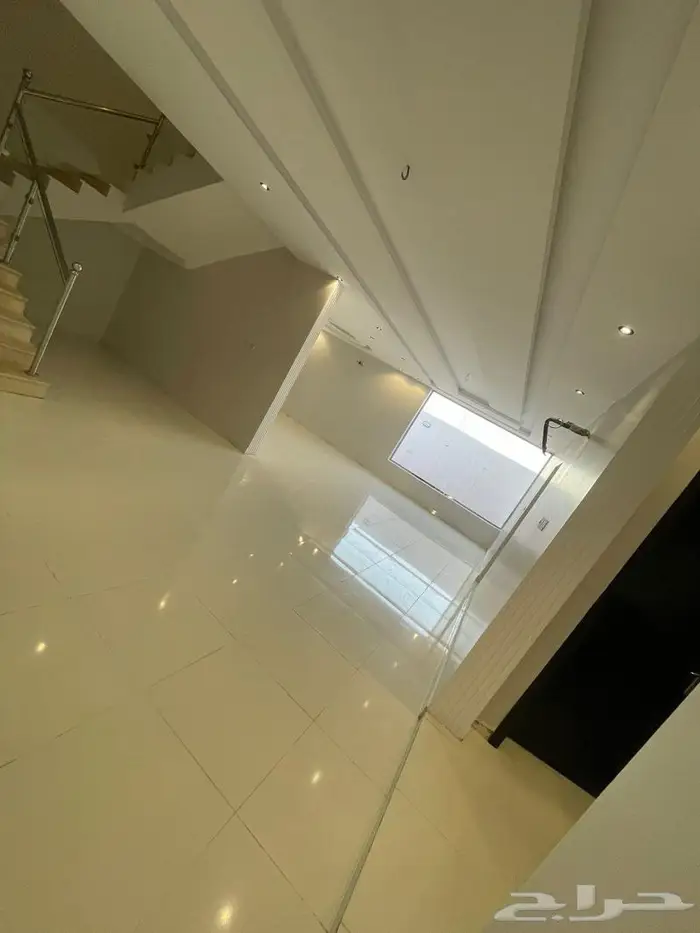 فيلا فاخره للبيع بحي الصالحيه 6