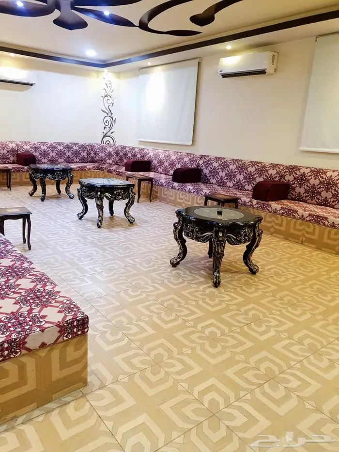 استراحة كبيرة للبيع 8