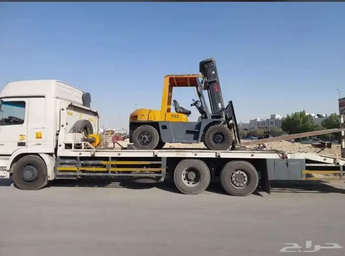 فور كلفت رافعه شوكية للإيجار يومي شهري علا حسب الطلب 9