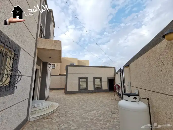فيلا فاخرة للبيع بحي الفاخرية بعنيزة 6