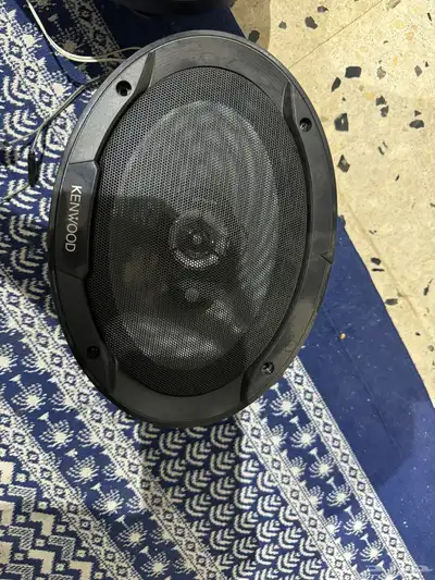 سماعة شبه جديدة 0