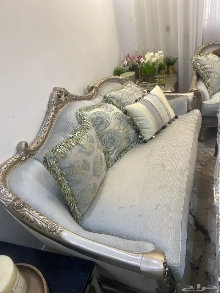 كنب كلاسيكي للبيع 0