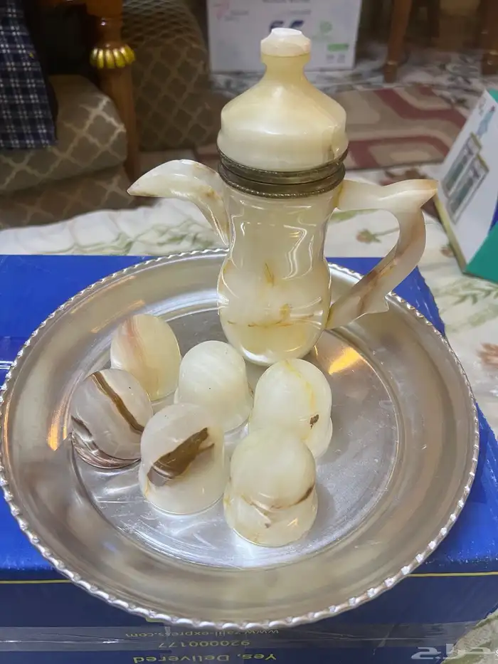 طقم دلة من حجر الرخام مخزنه قديمه جدآ ونظيفه 1