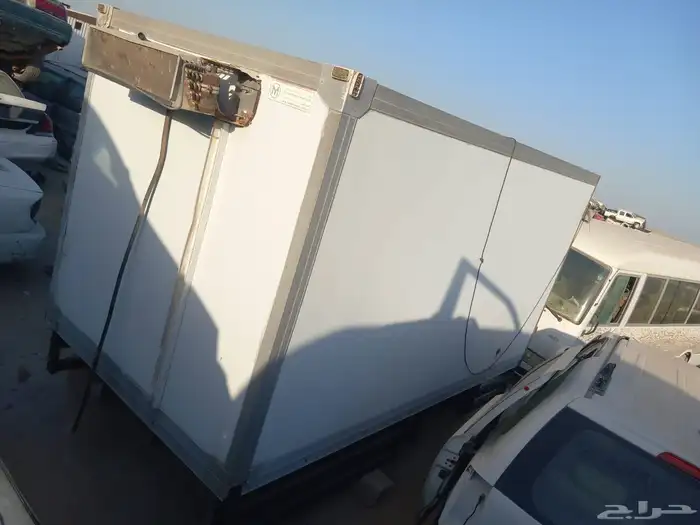 حافظه لبيع ثلاجه 4 متر 7