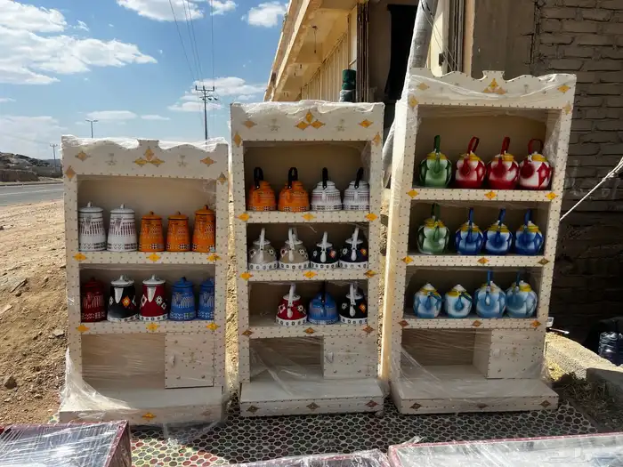 مناقل خشب تراثية ودواليب للاثاث 0