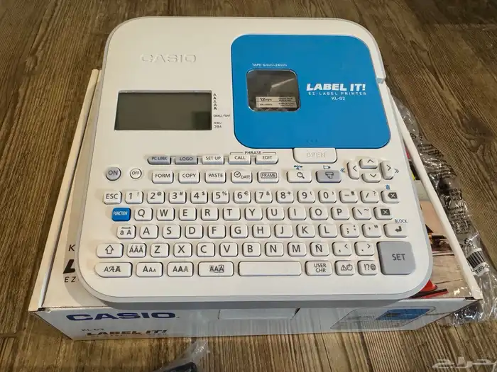 طابعة ملصقات مع900 ريال 15 كاترج طباعة CASIO Label It KL-G2 2