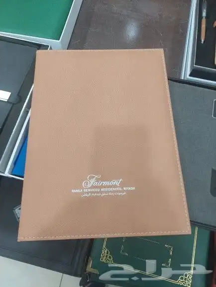 طباعة وتفصيل بكسات هدايا دعائية جلد وبكسات عبايات واكياس عبا 4