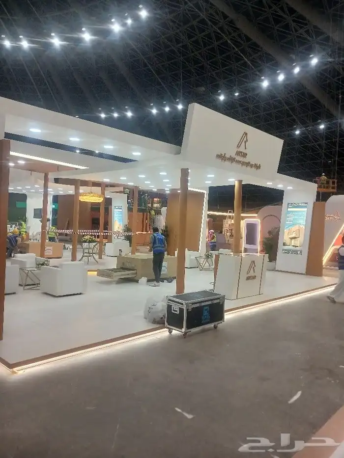 تنفيذ بوثات واستيدجات المؤتمرات 23