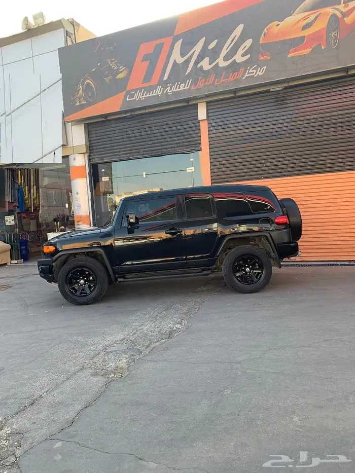 للبيع رولة تجليد اسود لماع كوري 8