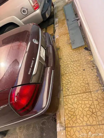 فورد جراند ماركيز 9