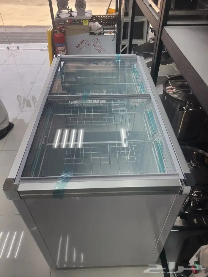 للبيع ثلاجة عرض زجاج وفريزر bancool 4