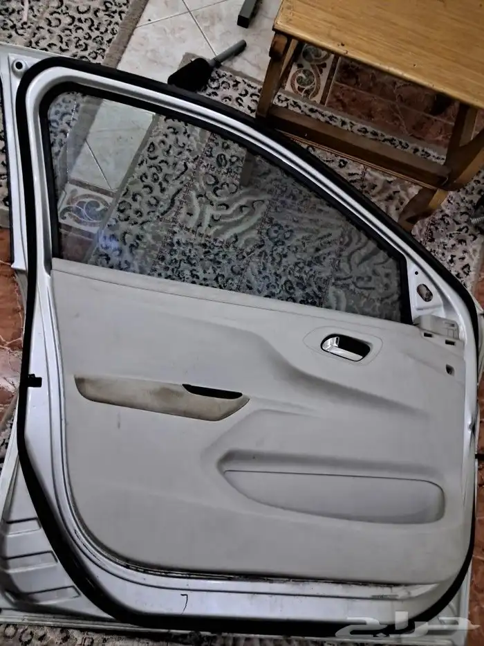 باب السواق بيجو 301 موديل 2014 0