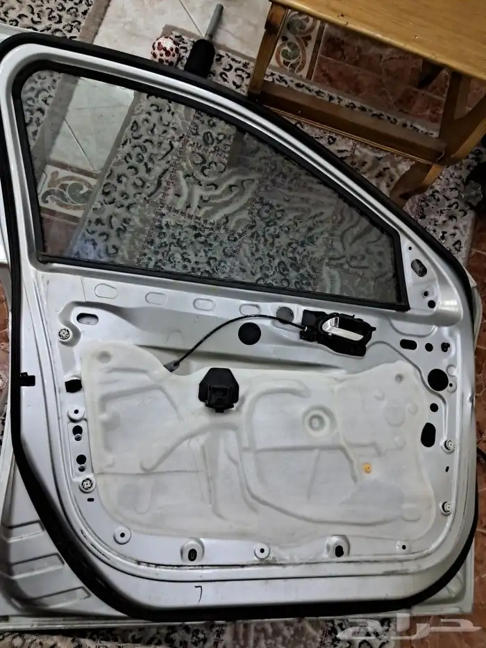 باب السواق بيجو 301 موديل 2014 3