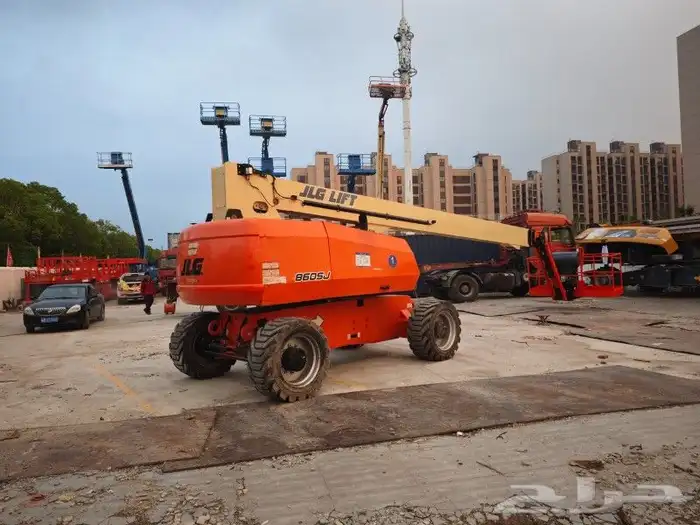 سيزر لفت للايجار مانلفت سيزرلفت تاور لايت روافع شوكية مقصية 2